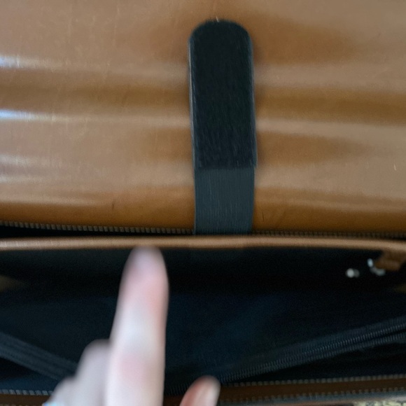 Messenger bag Leather.Jack Georges Vintage.A few flaws,see pics. - Picture 10 of 14